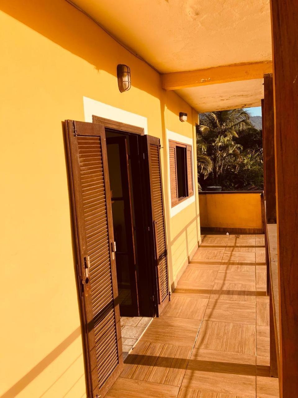 הוילה איליה-בלה Yellow House Beira Mar Portinho מראה חיצוני תמונה